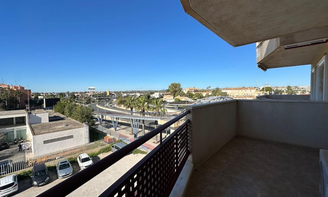 Használt Ingatlanok - Apartman -
Orihuela Costa - Campoamor