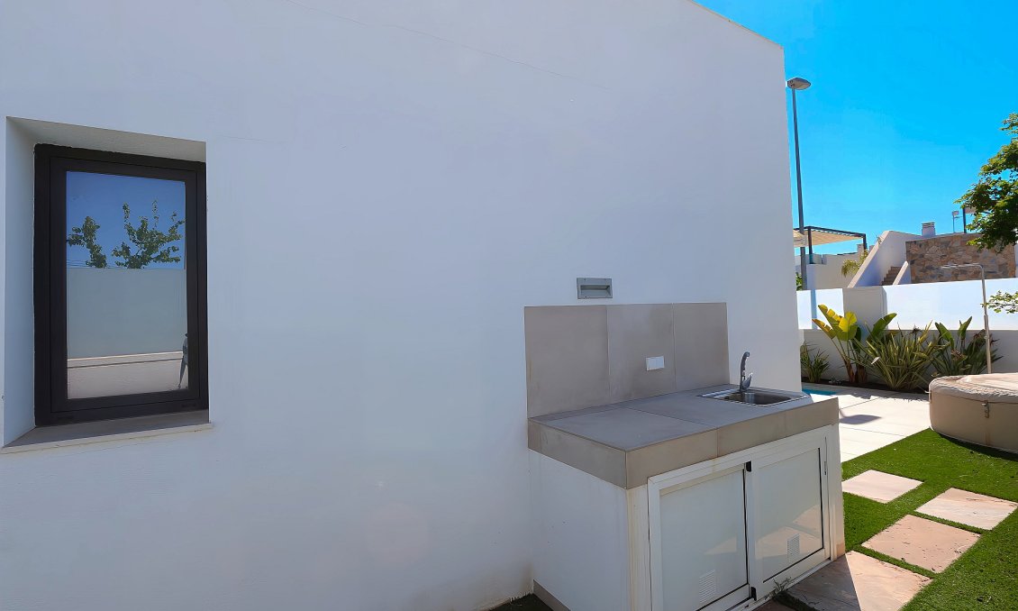 Segunda mano - Villa -
Pilar de la Horadada - Costa Blanca