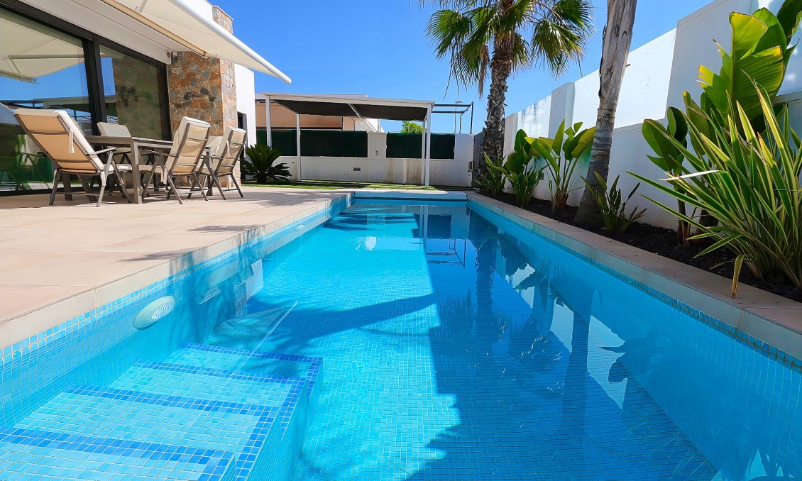 Segunda mano - Villa -
Pilar de la Horadada - Costa Blanca