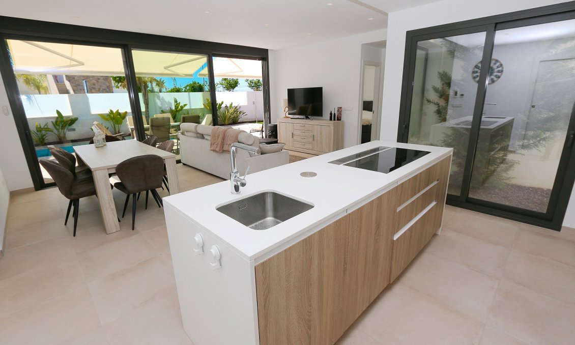 Segunda mano - Villa -
Pilar de la Horadada - Costa Blanca