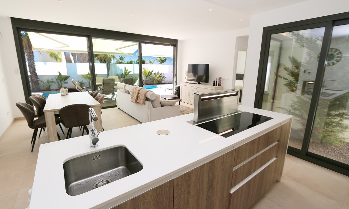 Segunda mano - Villa -
Pilar de la Horadada - Costa Blanca