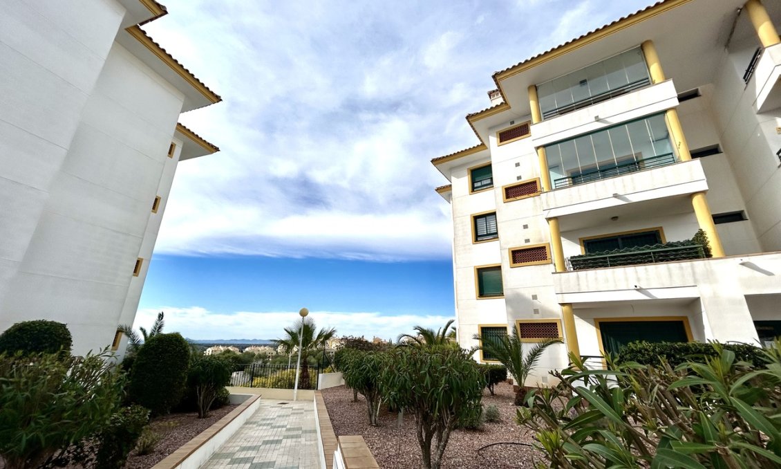 Használt Ingatlanok - Apartman -
Campoamor - Costa Blanca