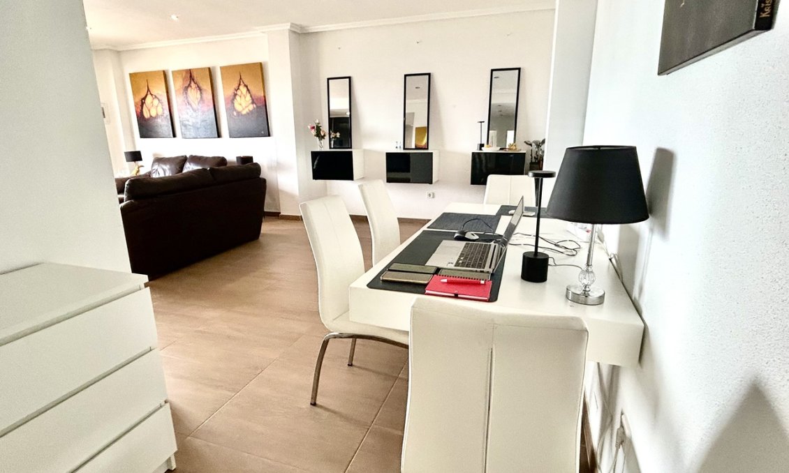 Használt Ingatlanok - Apartman -
Campoamor - Costa Blanca