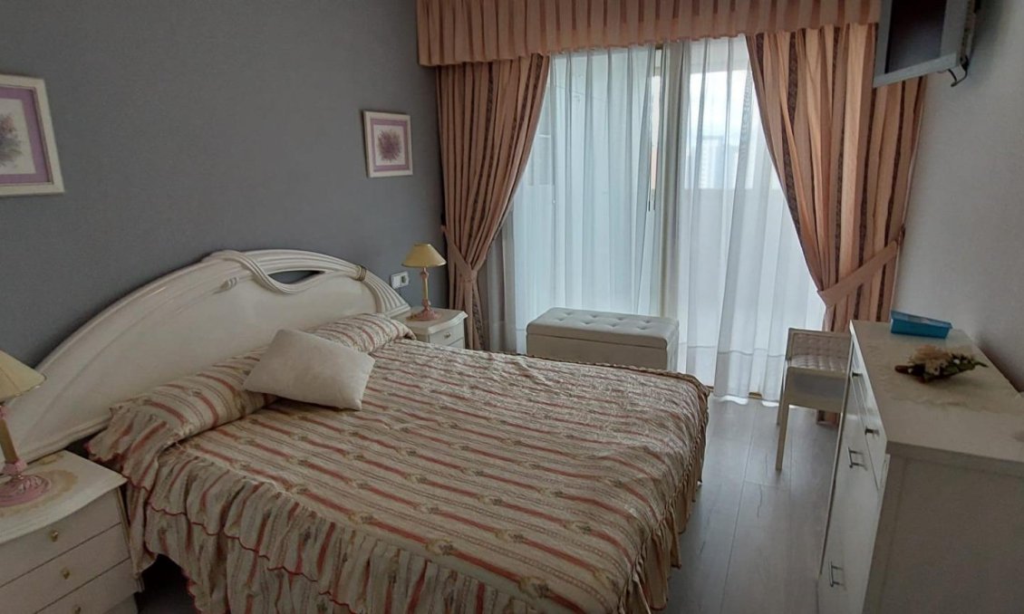 Használt Ingatlanok - Apartman -
Benidorm - Levante