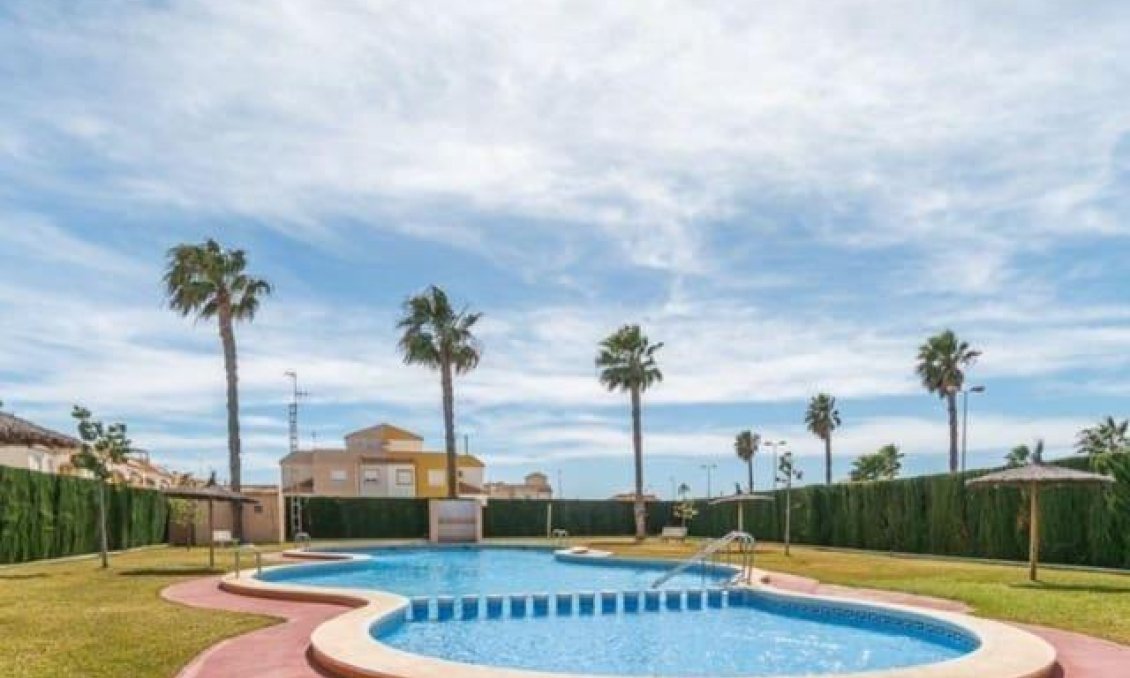 Használt Ingatlanok - Bungaló -
Torrevieja - El Limonar