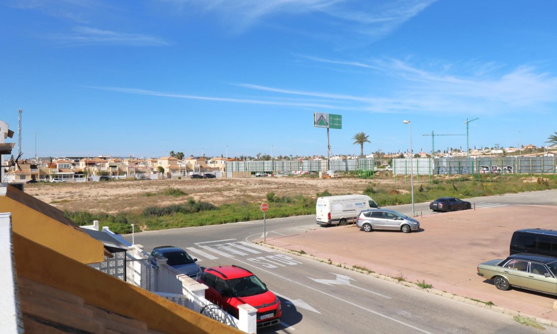 Használt Ingatlanok - Bungaló -
Torrevieja - El Limonar