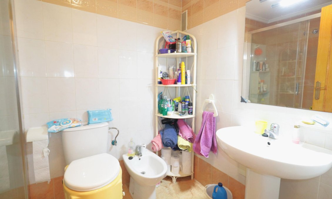 Használt Ingatlanok - Bungaló -
Torrevieja - El Limonar