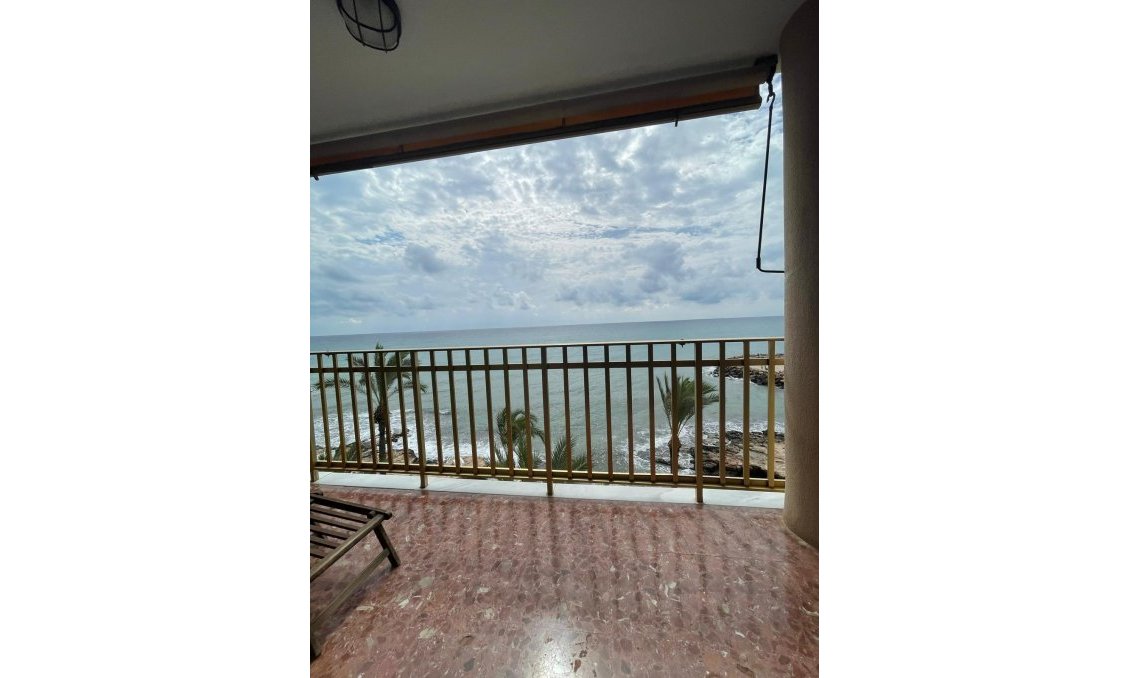 Használt Ingatlanok - Apartman -
Torrevieja - Las Piscinas Naturales