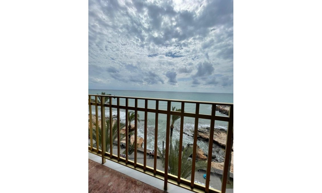 Használt Ingatlanok - Apartman -
Torrevieja - Las Piscinas Naturales