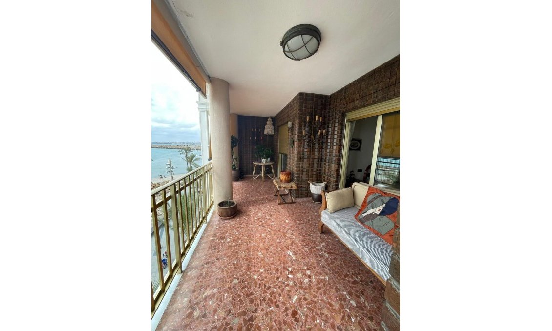 Használt Ingatlanok - Apartman -
Torrevieja - Las Piscinas Naturales