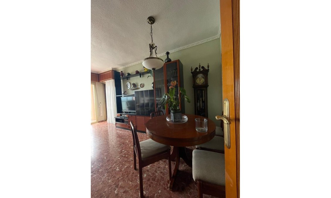 Használt Ingatlanok - Apartman -
Torrevieja - Las Piscinas Naturales