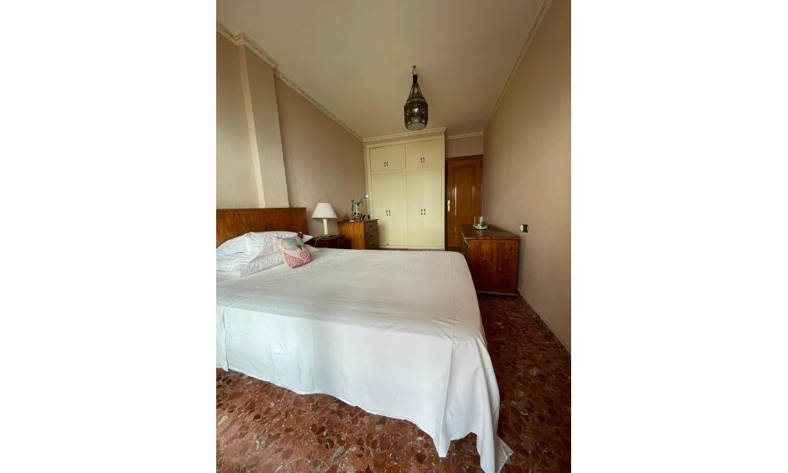 Használt Ingatlanok - Apartman -
Torrevieja - Las Piscinas Naturales