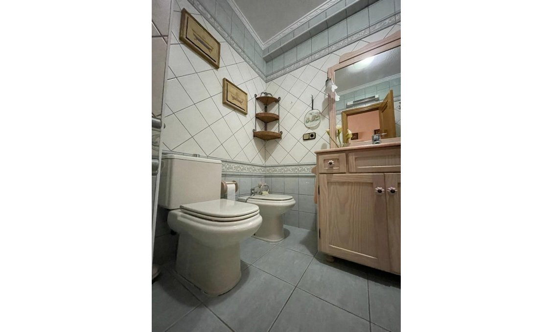 Használt Ingatlanok - Apartman -
Torrevieja - Las Piscinas Naturales