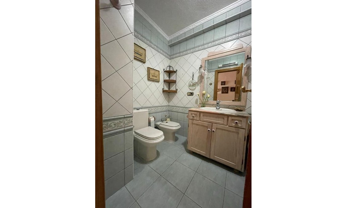 Használt Ingatlanok - Apartman -
Torrevieja - Las Piscinas Naturales