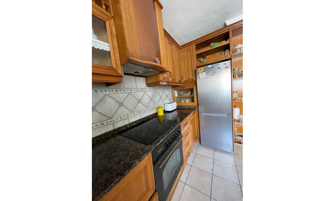 Használt Ingatlanok - Apartman -
Torrevieja - Las Piscinas Naturales