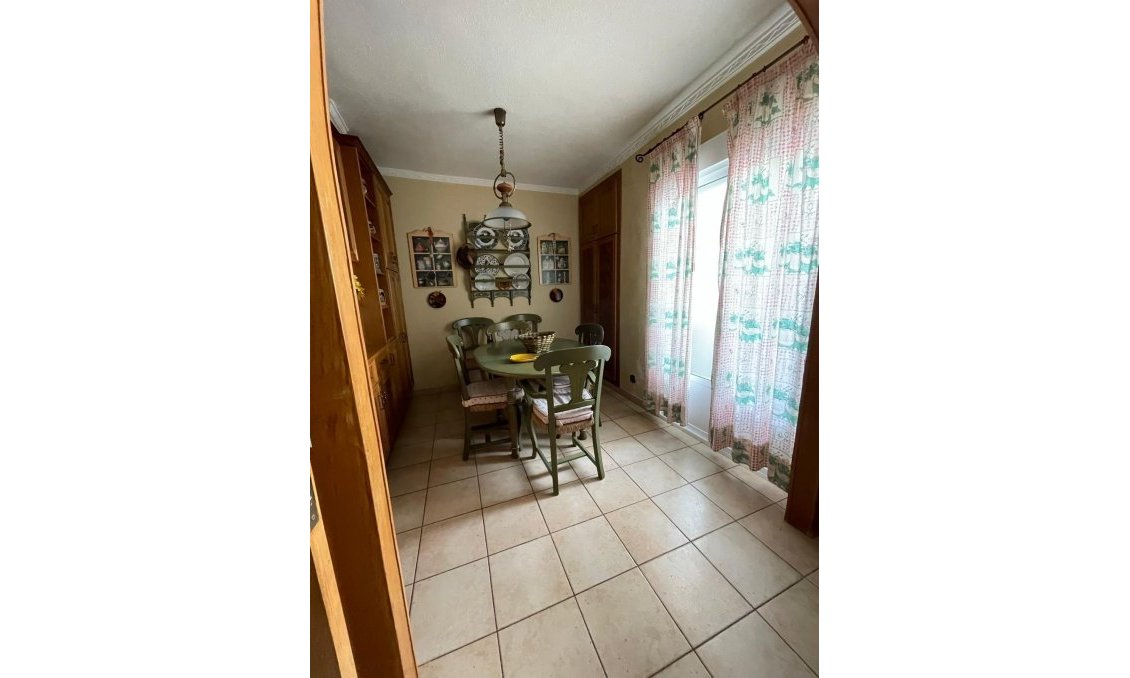 Használt Ingatlanok - Apartman -
Torrevieja - Las Piscinas Naturales