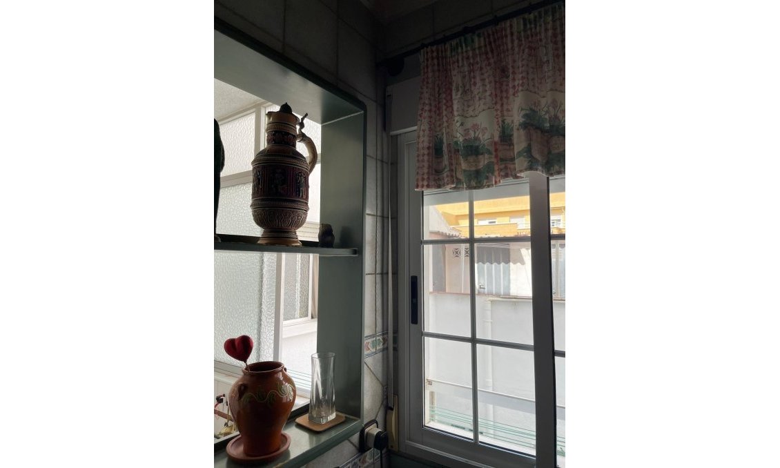 Használt Ingatlanok - Apartman -
Torrevieja - Las Piscinas Naturales