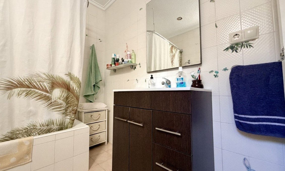 Használt Ingatlanok - Apartman -
Elche - Costa Blanca