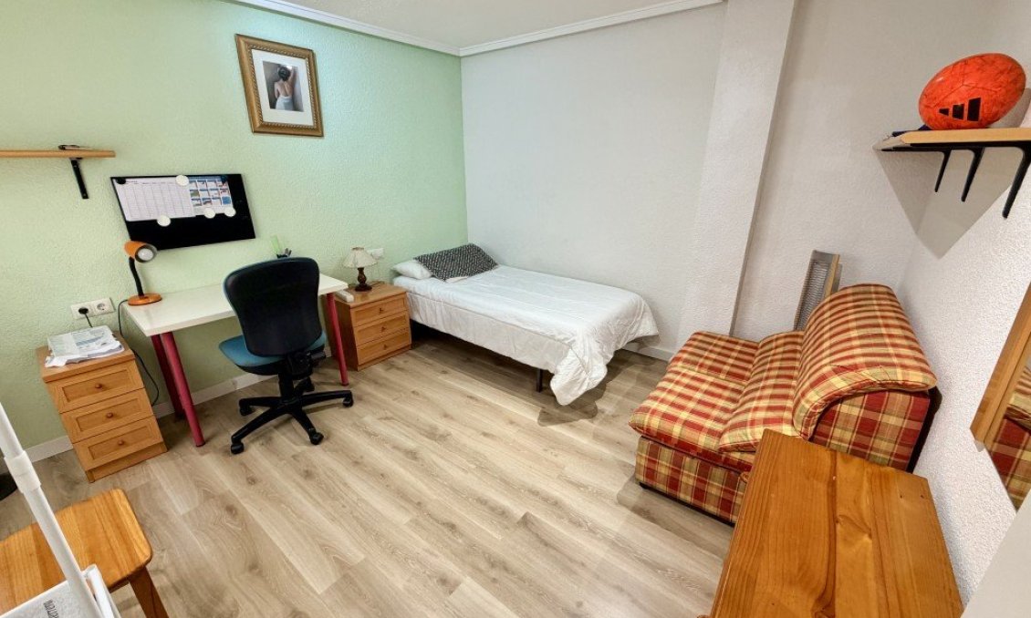 Használt Ingatlanok - Apartman -
Elche - Costa Blanca