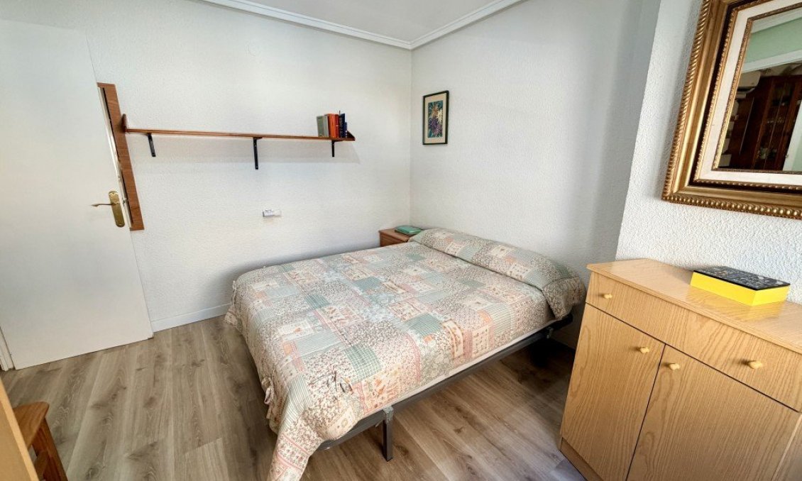 Használt Ingatlanok - Apartman -
Elche - Costa Blanca
