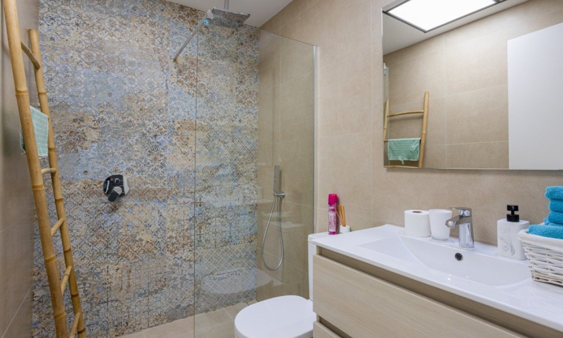 Használt Ingatlanok - Sorház -
Benijofar - Costa Blanca