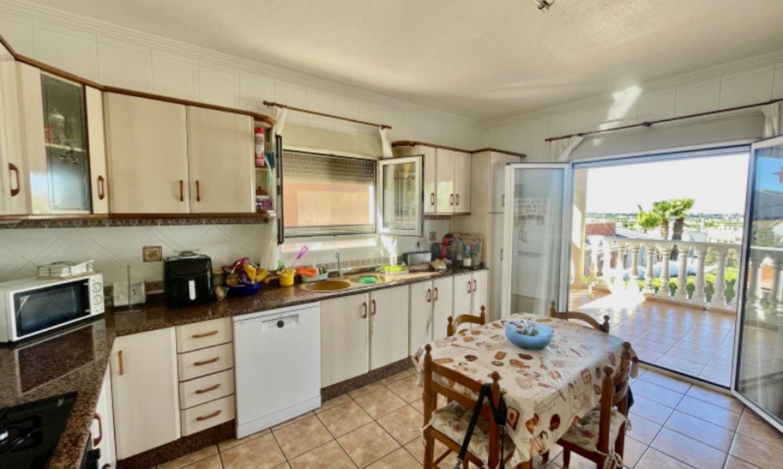 Használt Ingatlanok - Villa -
Ciudad Quesada - Costa Blanca