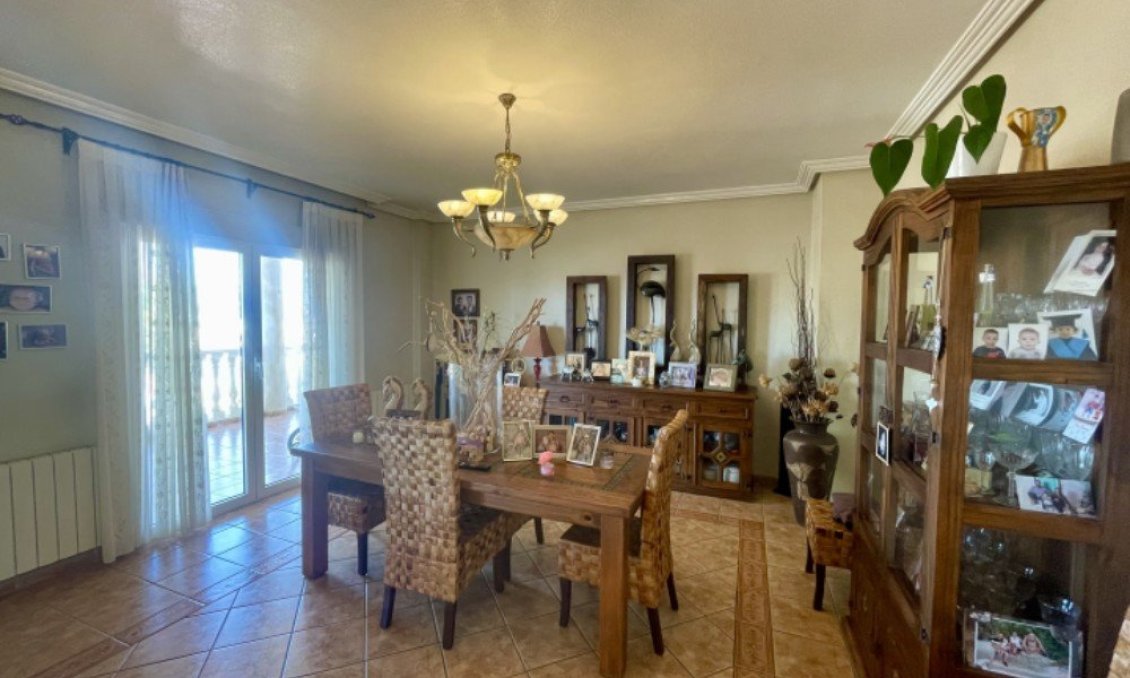 Használt Ingatlanok - Villa -
Ciudad Quesada - Costa Blanca