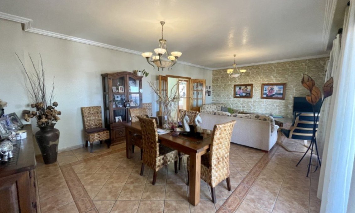 Használt Ingatlanok - Villa -
Ciudad Quesada - Costa Blanca