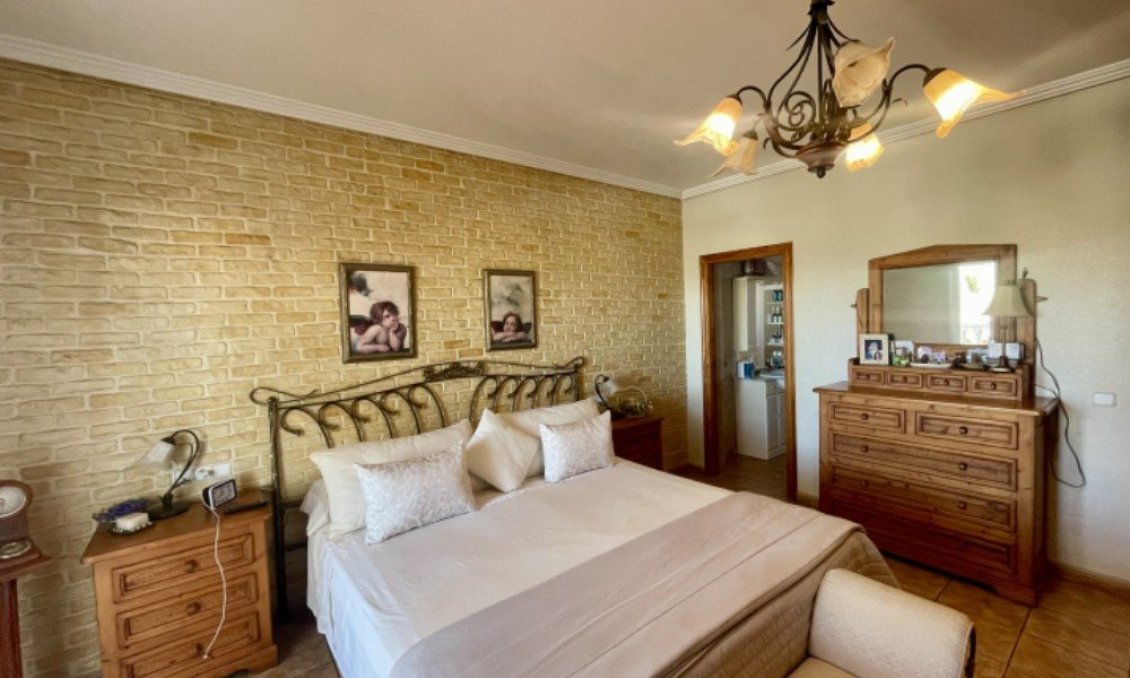 Használt Ingatlanok - Villa -
Ciudad Quesada - Costa Blanca