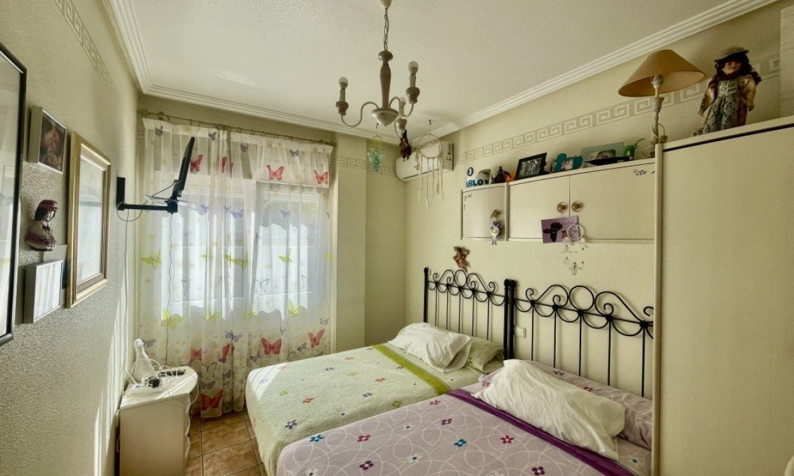 Használt Ingatlanok - Villa -
Ciudad Quesada - Costa Blanca