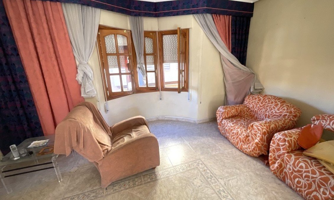 Használt Ingatlanok - Sorház -
Rojales - Inland