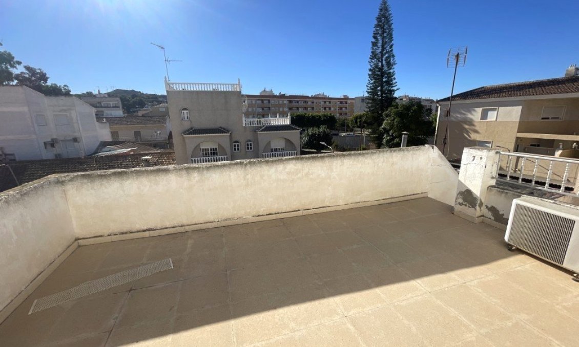 Használt Ingatlanok - Sorház -
Rojales - Inland