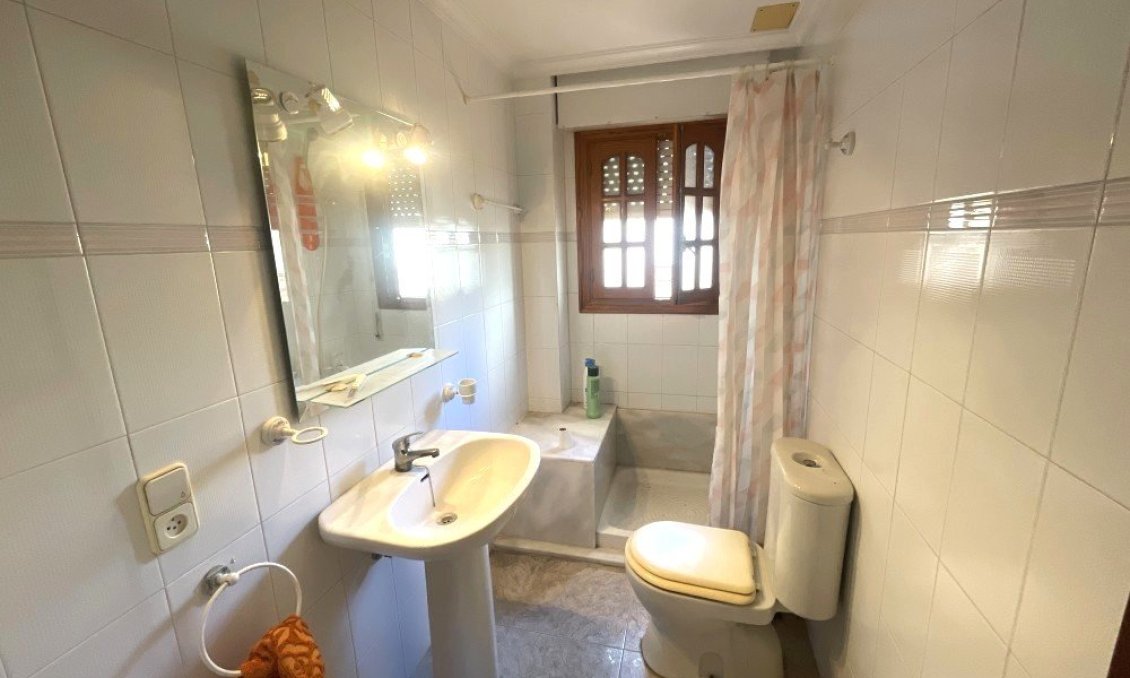 Használt Ingatlanok - Sorház -
Rojales - Inland