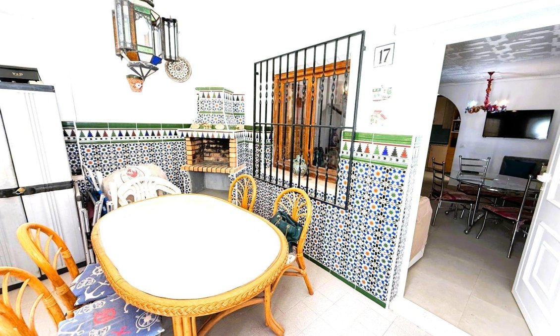 Használt Ingatlanok - Sorház -
Torrevieja - El Chaparral