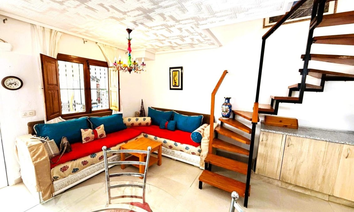 Használt Ingatlanok - Sorház -
Torrevieja - El Chaparral