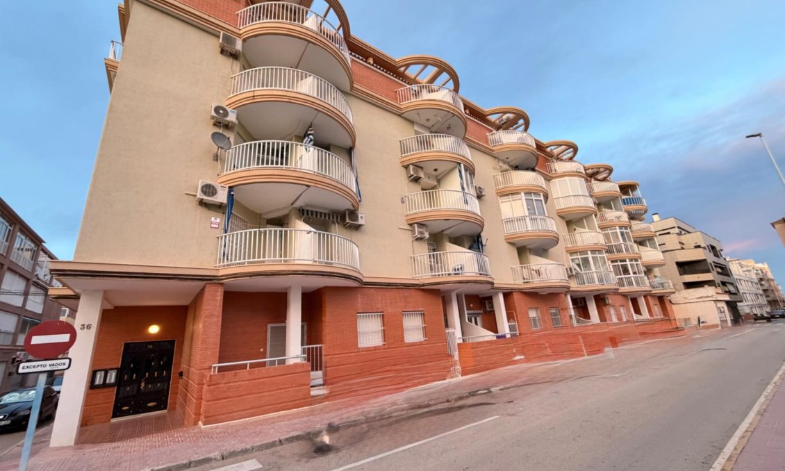 Használt Ingatlanok - Apartman -
Torrevieja - La Mata Pueblo