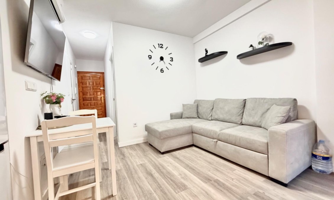 Használt Ingatlanok - Apartman -
Torrevieja - La Mata Pueblo