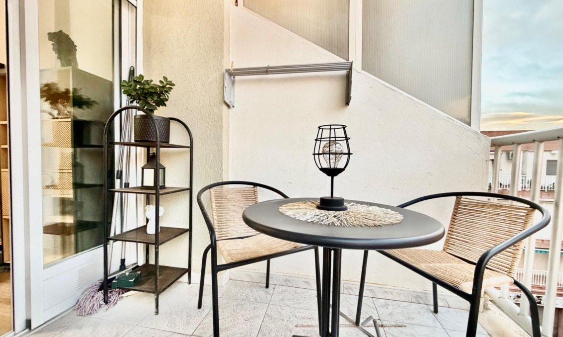 Használt Ingatlanok - Apartman -
Torrevieja - La Mata Pueblo