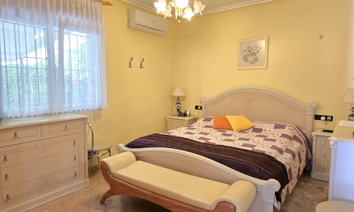 Használt Ingatlanok - Villa -
Orihuela Costa - Playa Flamenca