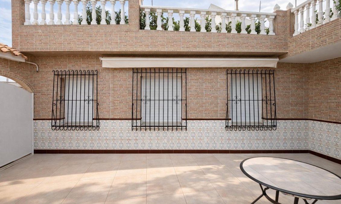 Használt Ingatlanok - Villa -
Lo Pagan - La Puntica