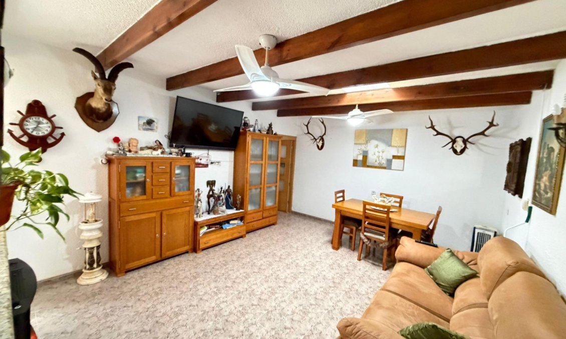 Használt Ingatlanok - Villa -
Lo Pagan - La Puntica