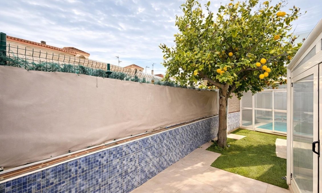 Használt Ingatlanok - Villa -
Lo Pagan - La Puntica