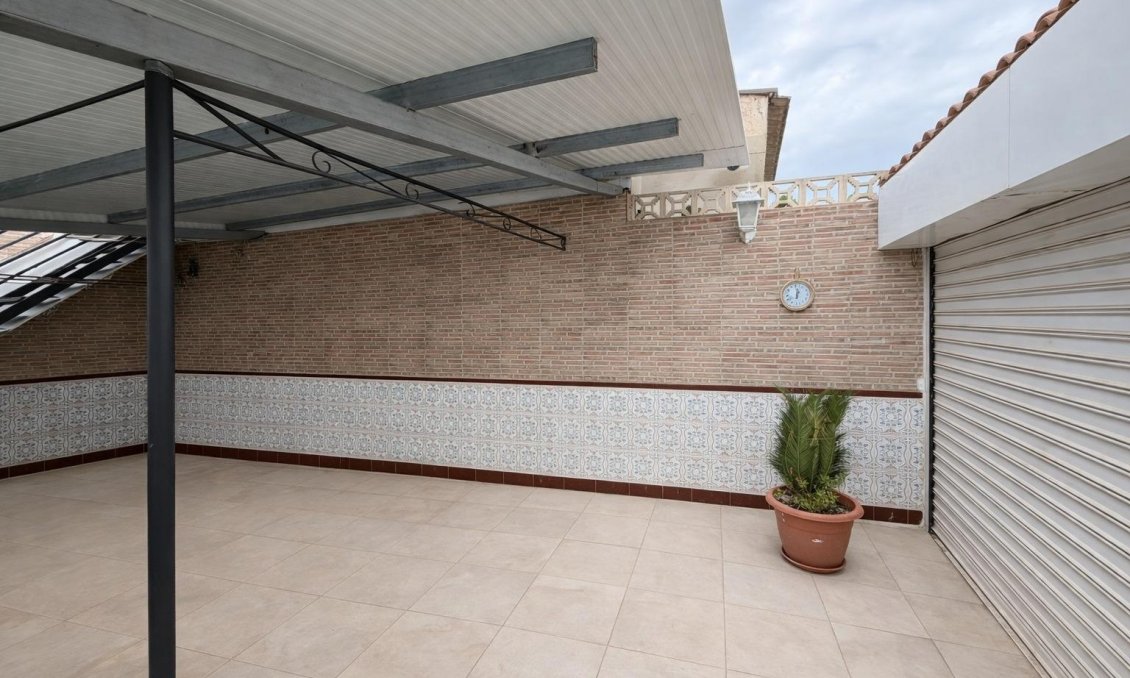 Használt Ingatlanok - Villa -
Lo Pagan - La Puntica