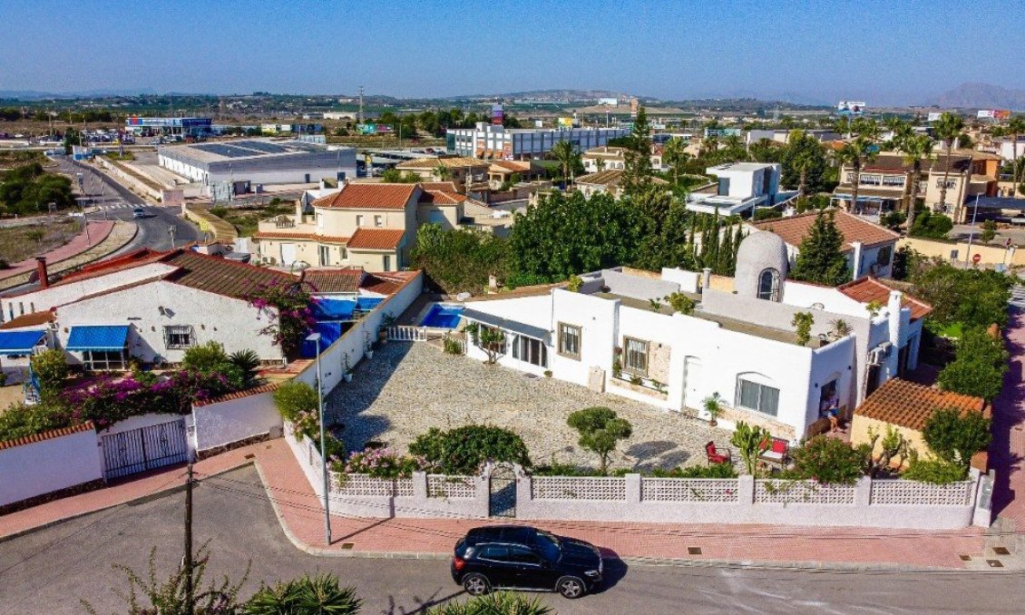 Használt Ingatlanok - Villa -
Ciudad Quesada - Costa Blanca