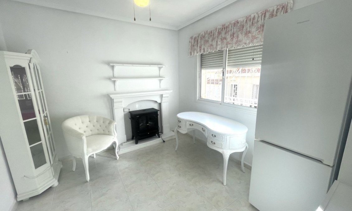 Használt Ingatlanok - Bungaló -
Benijofar - Costa Blanca