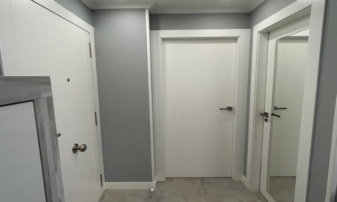 Használt Ingatlanok - Apartman -
Torrevieja - Costa Blanca