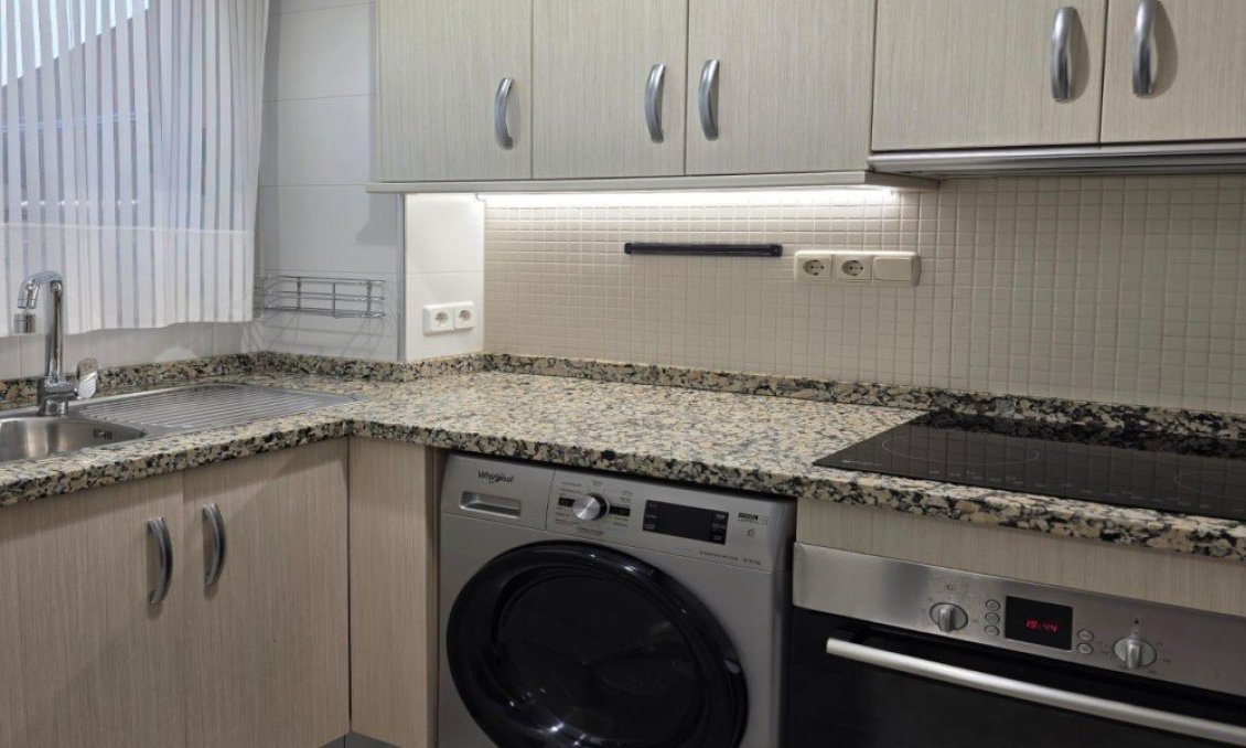 Használt Ingatlanok - Apartman -
Torrevieja - Costa Blanca