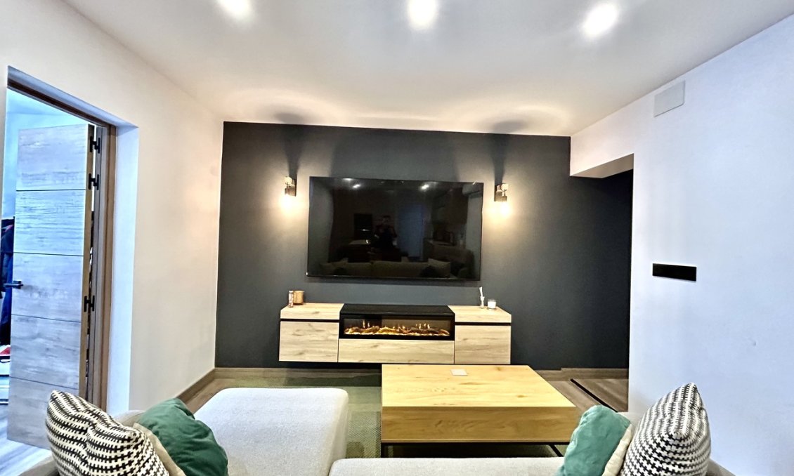 Resale - Town House -
San Miguel de Salinas - Inland