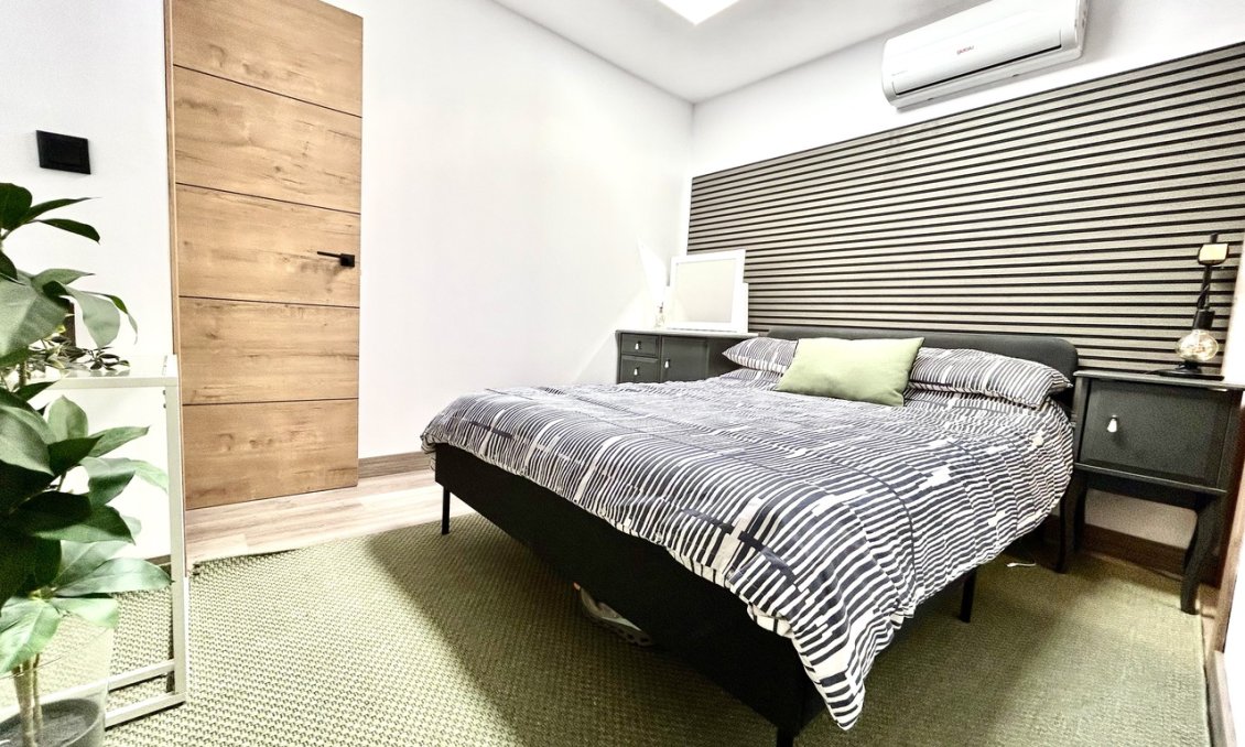 Resale - Town House -
San Miguel de Salinas - Inland