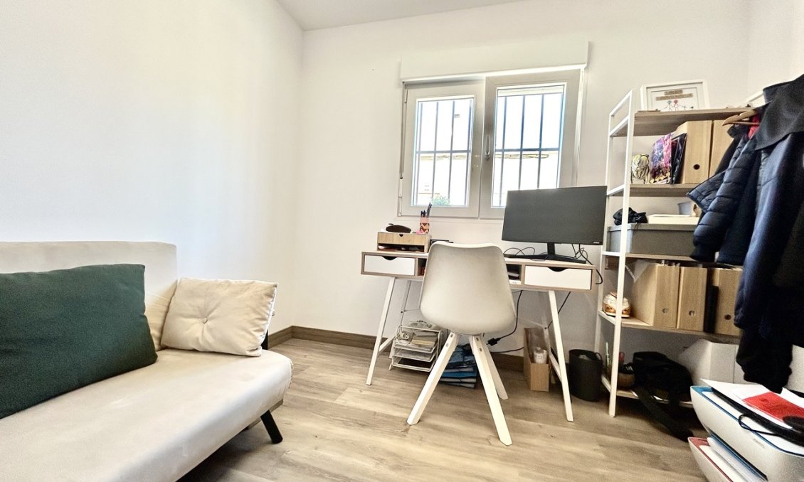 Resale - Town House -
San Miguel de Salinas - Inland